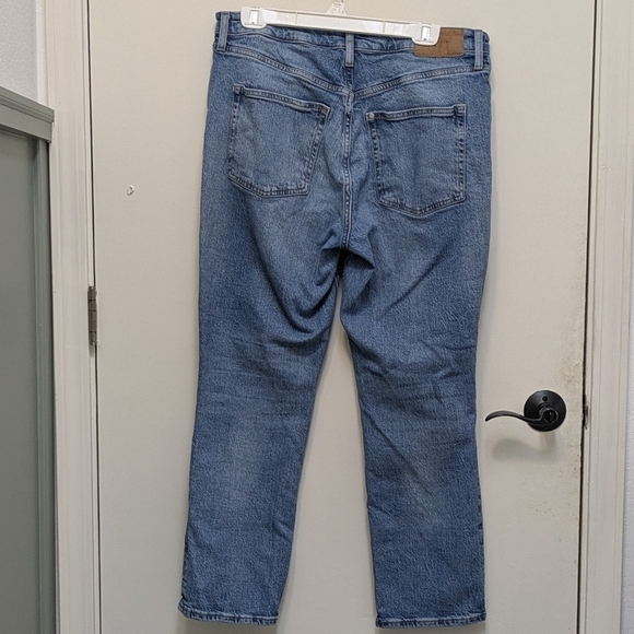 H&M Vintage Mom Fit Ultra High Ankle Jeans 14 - Picture 5 of 10